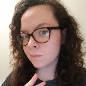 Meet your Posher, Caroline